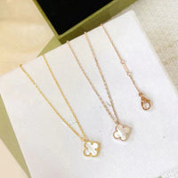[Luxe jewelry]CLOVER MINI 9.5MM WHITE MOTHER-OF-PEARL NECKLACE